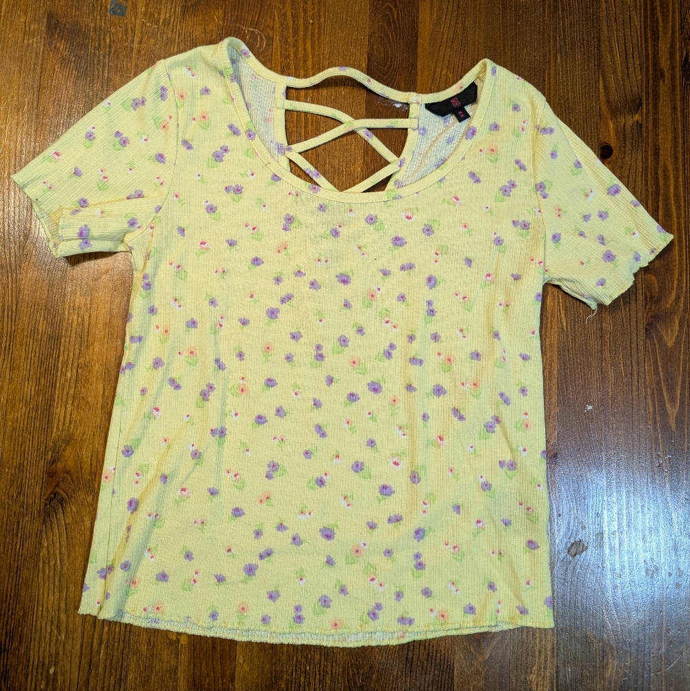 Women's Floral Yellow Top with Purple Accents